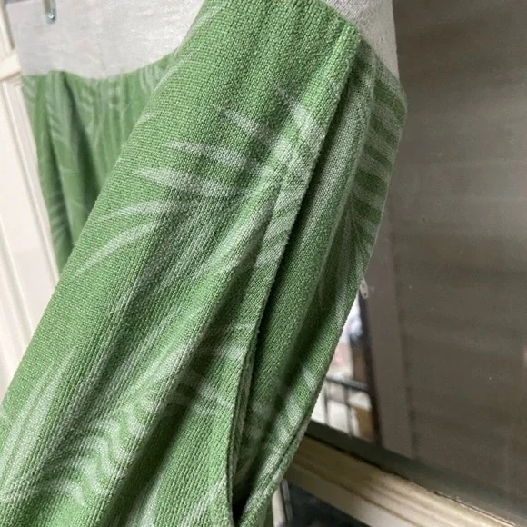 Muk Luks Green Soft Pajama Set with Leaf Print - Picture 4 of 7